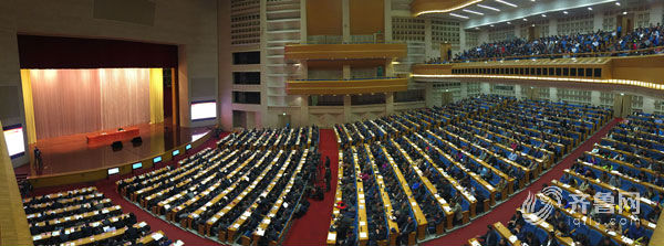 中央宣講團來山東宣講黨的十八屆六中全會精神