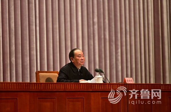 中央宣講團成員黃坤明作宣講報告