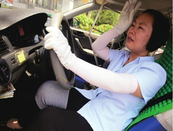 致敬高溫下的勞動者！揮汗如雨的臉龐 最美的勞動頌歌